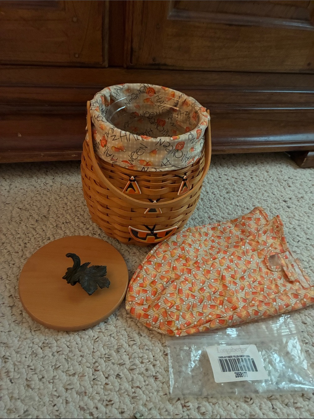 Longaberger Pumpkin Basket with Orange and Tan Candy Corn Liner - Picture 3 of 16